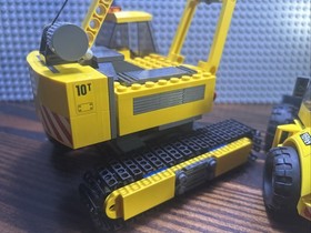 LEGO CITY Demolition Site 60076 Wrecking Crane and Loader 100% Complete - READ