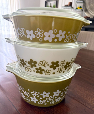 PYREX Floral Green/White Round Glass Casserole Dishes w/ Lids 3-Piece Set