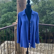 Soft Surroundings Collared Blue Button Down Shirt, V-neck, 100% cotton; Medium