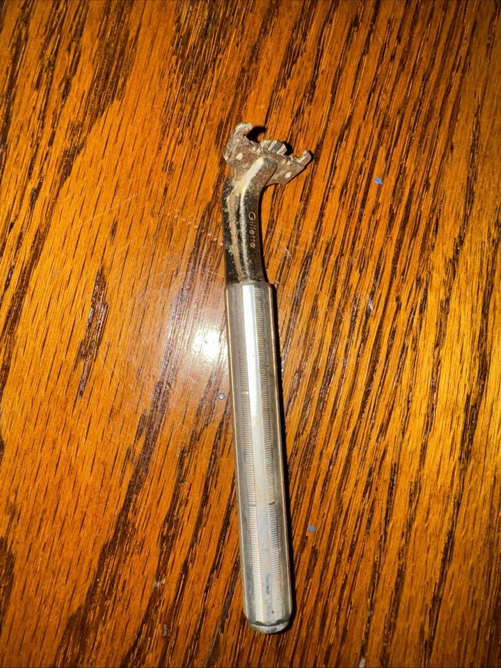 Gillette Atra Razor Handle Aluminum  - Image 4 of 4