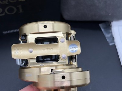 Shimano 14 CALCUTTA CONQUEST 201 Baitcasting Reel #39 | eBay