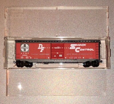 N Scale Atchison Topeka & Santa Fe 50' Std Boxcar - Excellent Condition