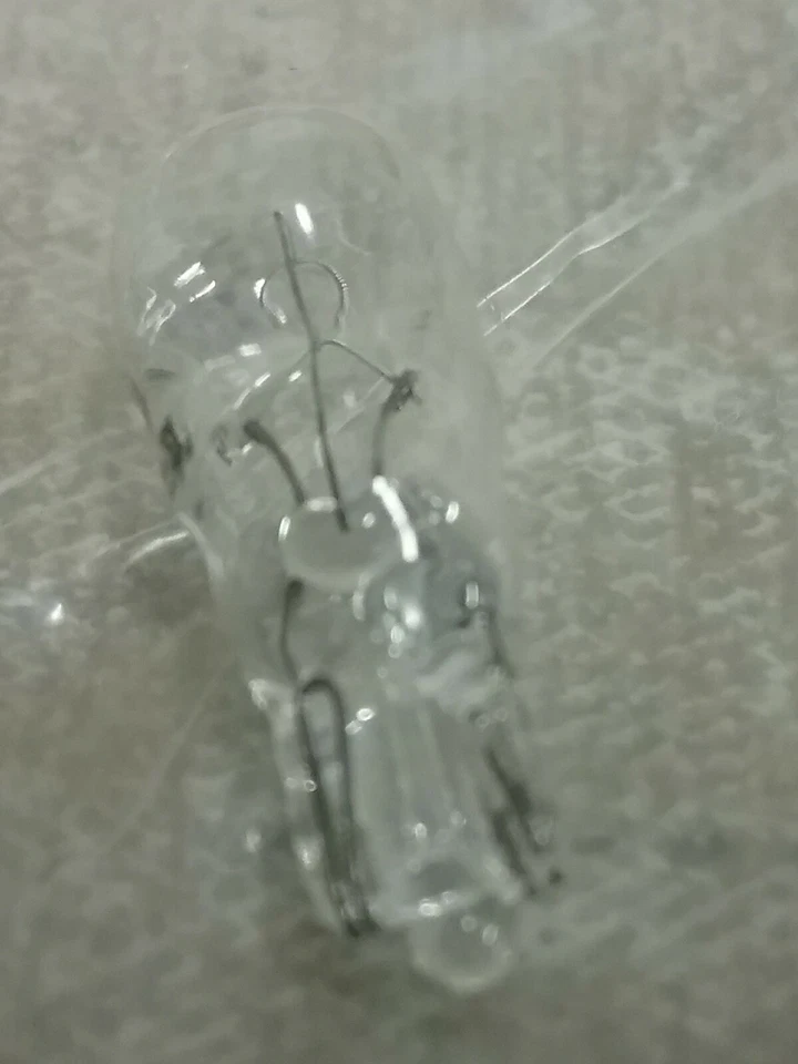 New ACDelco Bulb L24 - Image 2 of 2