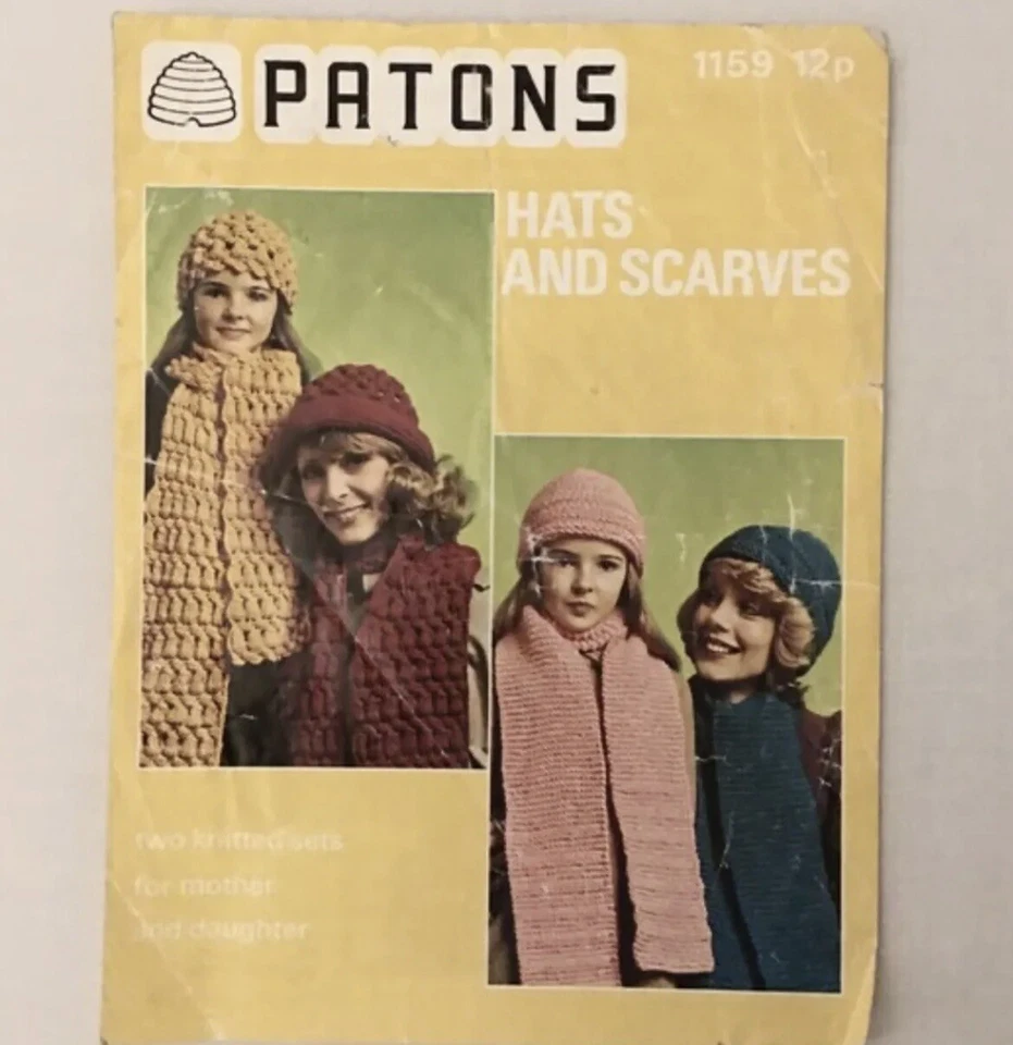 Set Of Four Knitting Patterns Women's Gloves Mittens, Hats & Scarves Vintage - Image 2 of 4