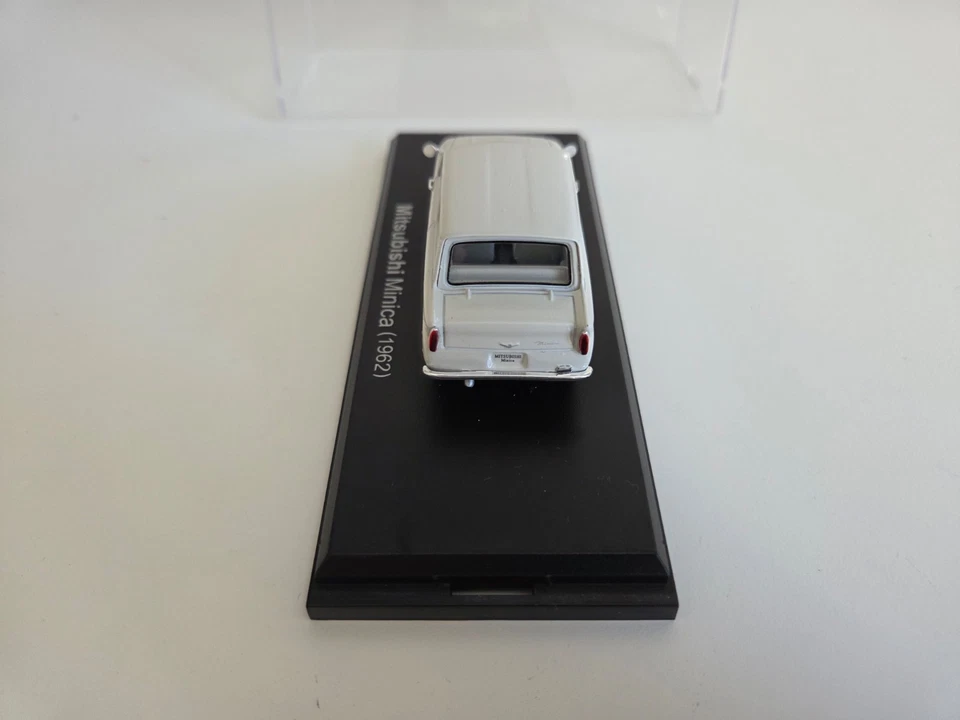 Hachette Norev 1/43 Mitsubishi Minica - Blanco - 1962 - Imagen 4 de 4