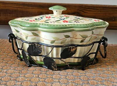 Temptations Floral Scalloped Casserole Dish with Lid & Wire Rack Or Home Decor 