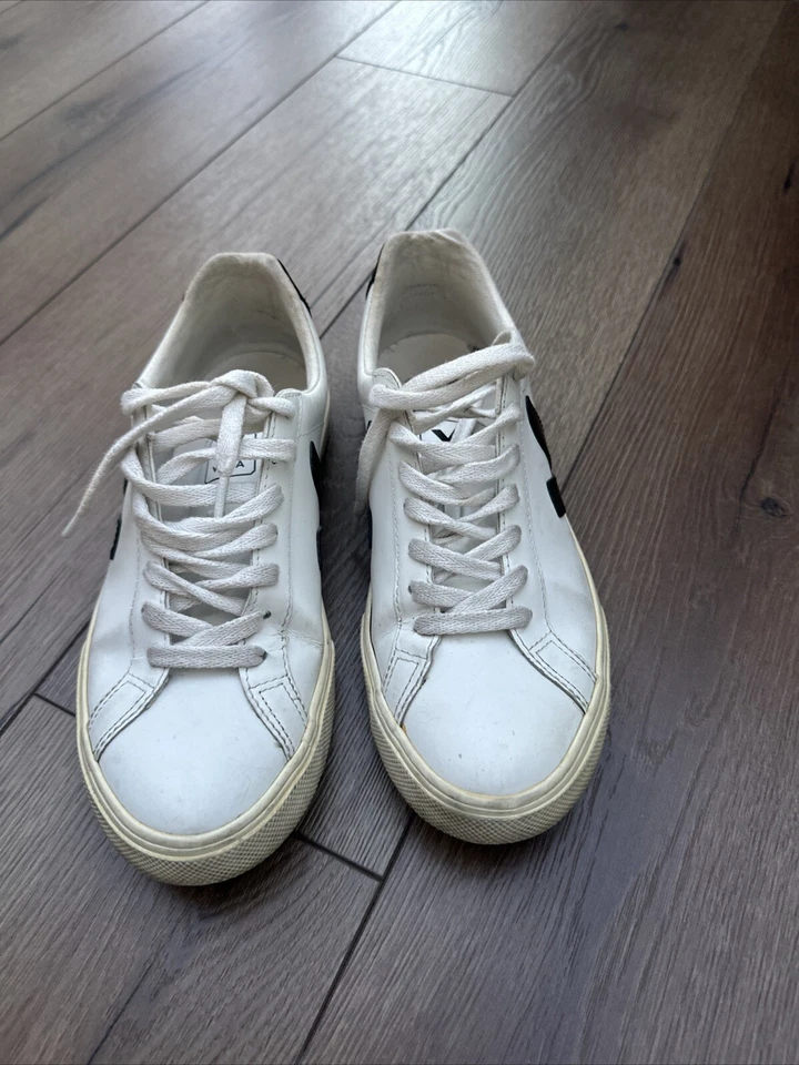 Size 5 - VEJA Esplar Logo White - EO020005A, photo 3 of 5