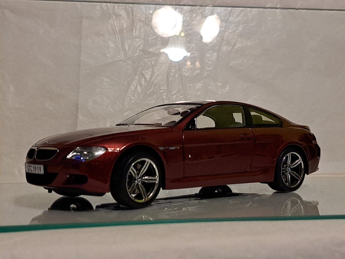 ディーラー特注  M6 クーペ Coupe 1/18 s-l1200.jpg