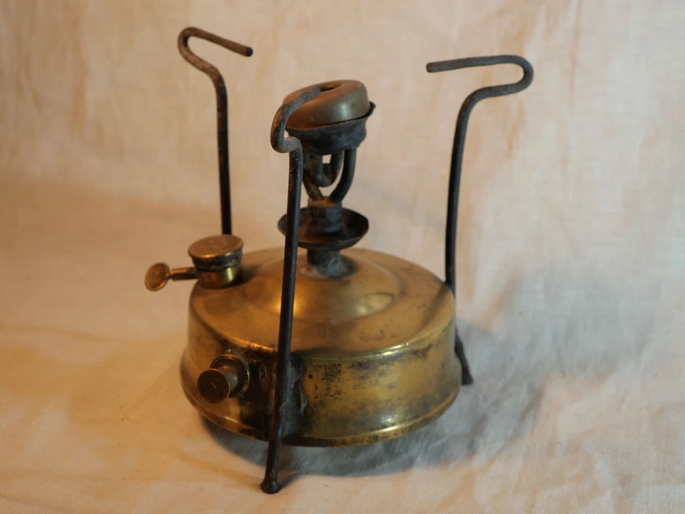 Ancien réchaud à gaz de pétrole liquide PRIMUS - MAG23REC004 - Photo 3/4