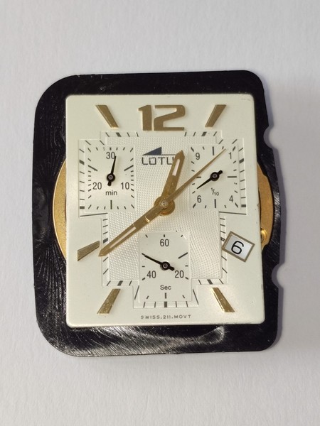 Lotus - Quartz Chronograph Movement, ETA 251.471    (R-2601)