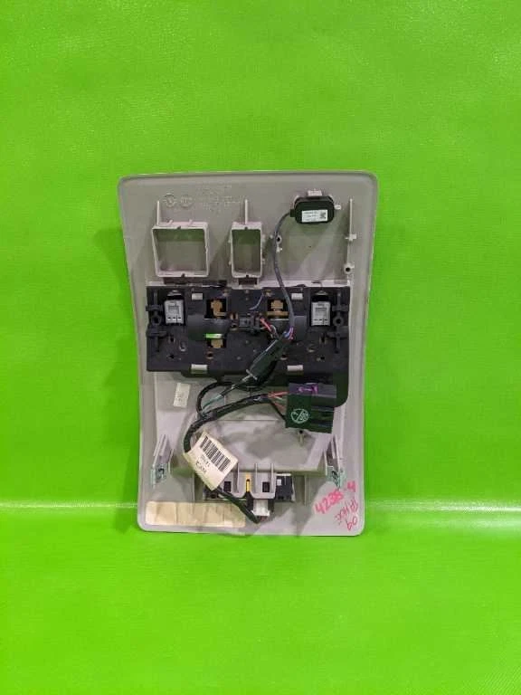 07-11 CONSOLA AÉREA TAHOE OEM 4238-4 Foto 2 de 3