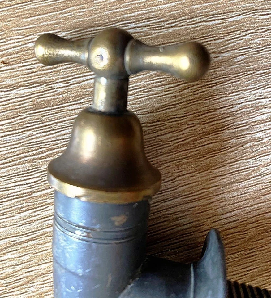 JOLI PETIT ROBINET ETAIN et LAITON  FUT TONNEAU ,VINAIGRIER ou FONTAINE EN GRES  - Photo 2/4