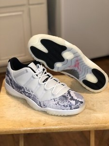 air jordan 11 low snakeskin light bone