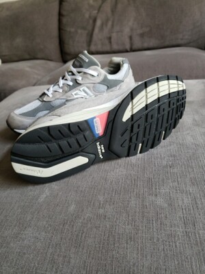 New Balance 992 Grey M992GR Size 11 US Men's Shoes Sneakers Very