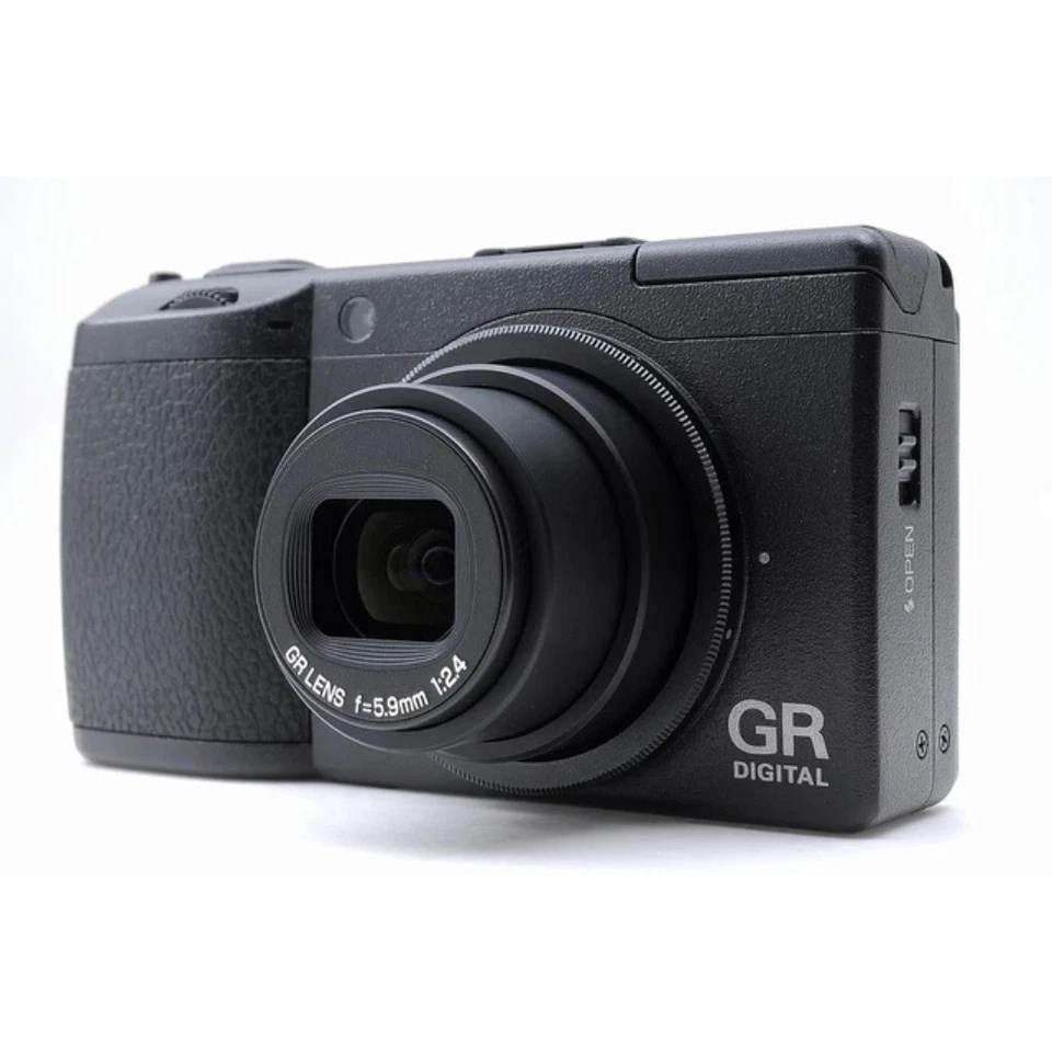 Ricoh GR Digital II GRD2 Compact Self Timer Digital Camera with Accessories