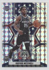 2021-22 Panini Mosaic National Pride Mosaic Prizm Davion Mitchell #254 15iu