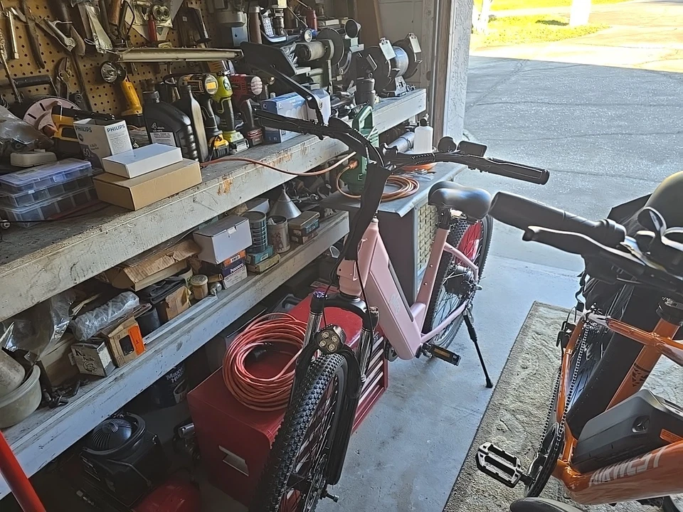 Bicicleta eléctrica de seis velocidades para damas G Life nueva fuera de caja esposa no podía montar Foto 2 de 2