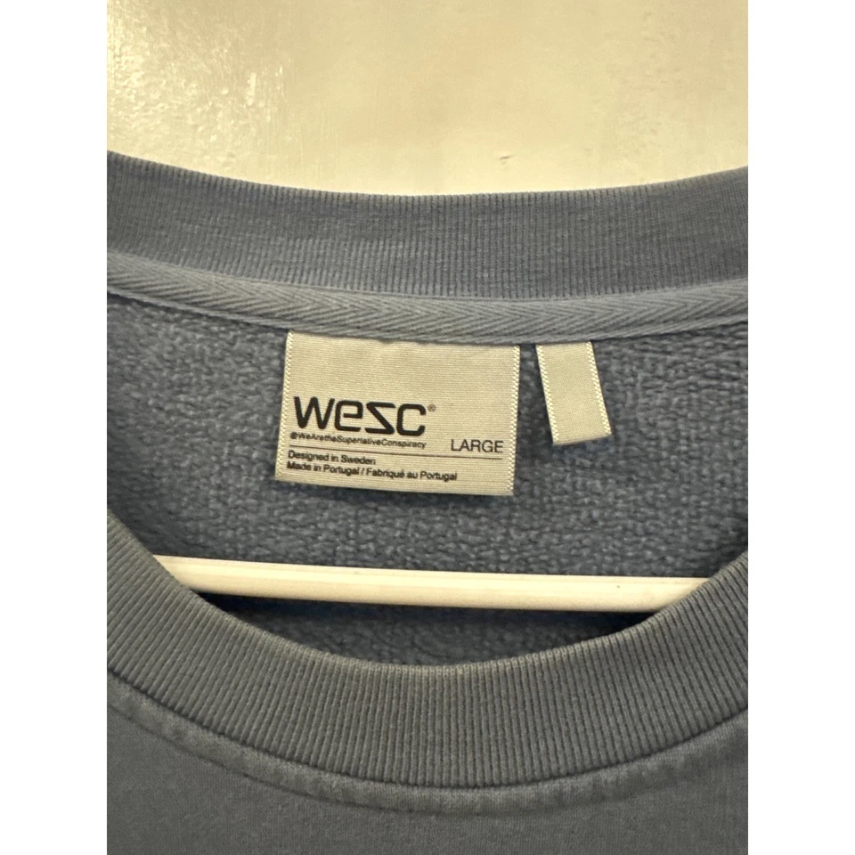 Sudadera Pullover Informal WESC Para Hombres Azul Gráfico Logo Cuello Redondo Foto 4 de 4