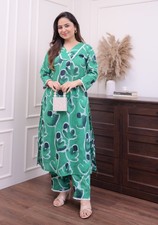 Women s Green Printed Kurta Set with Pants Rayon 2 Piece Ethnic Outfit