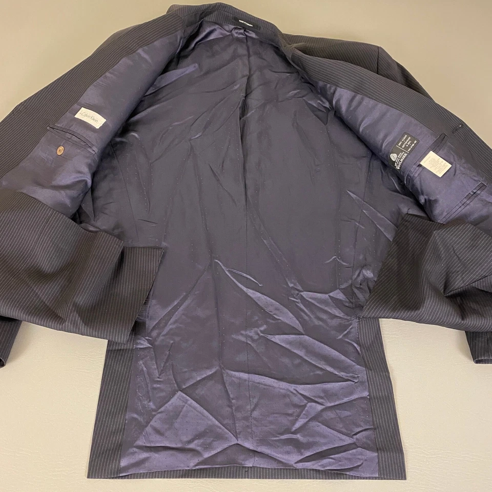 Calvin Klein Wool Two Piece Suit Jacket & Pants Set 44L x 38W Blue Pinstriped - Image 3 of 4