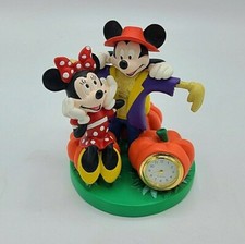 VERY RARE   Mickey and Minnie Pumpkin Scarecrow Verichron Collectible Timepiece
