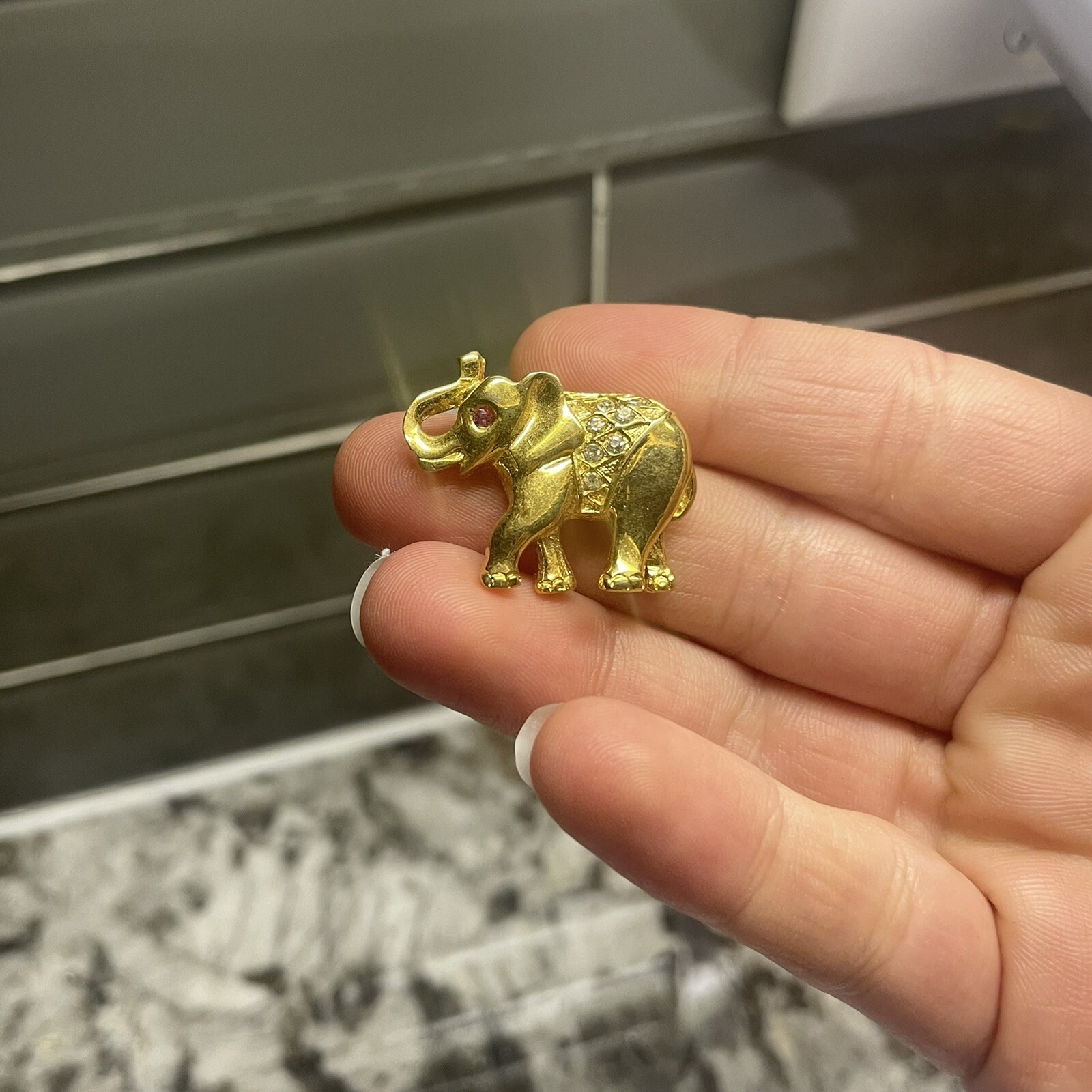 Tiny Signed GIOVANNI Vintage Elephant Rhinestone … - image 1