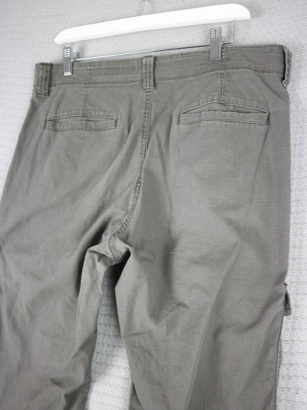 Wrangler Relaxed Fit Cotton Straight Cut Cargo pants Mens 32x32 fits 35x30 image 6