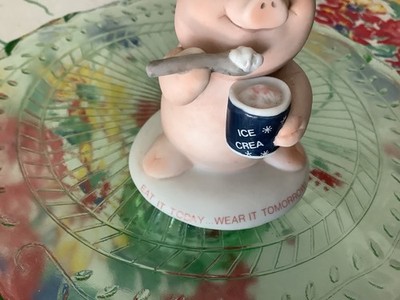 George Good 1986 Pig Tales Figurine ''Eat It Today Wear It Tomorrow Ice Cream Pig