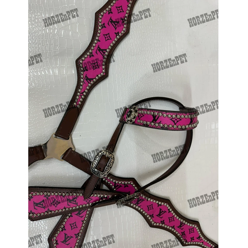 Juego de tachuelas de cuero marrón LV rosa Highlight conchos cabecera de caballo cuello de pecho Foto 2 de 3