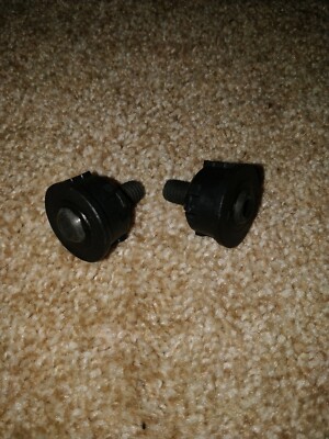 One New Herman Miller Aeron Chair Hip Bolt Pivot - Foto 11