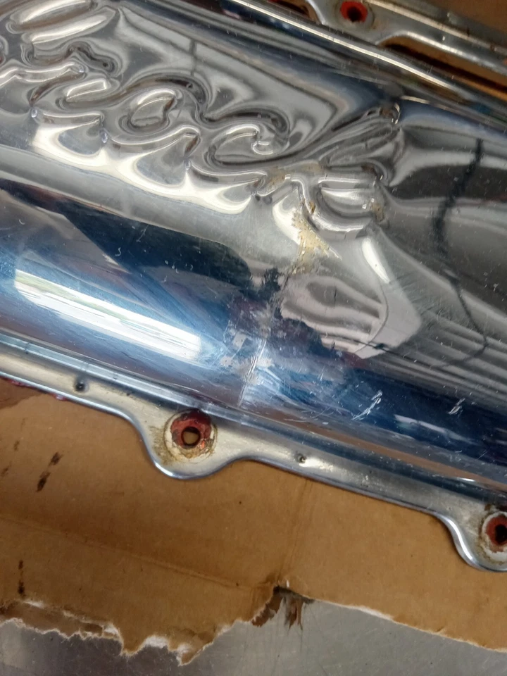 Cubierta de válvula Edelbrock 4485 Signature Series V/C'S - Olds 350-455 Foto 4 de 4