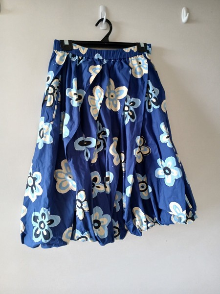 MARNI x Uniqlo Size M Knee Length Skirt Blue Floral Bubble Style Elastic Waist