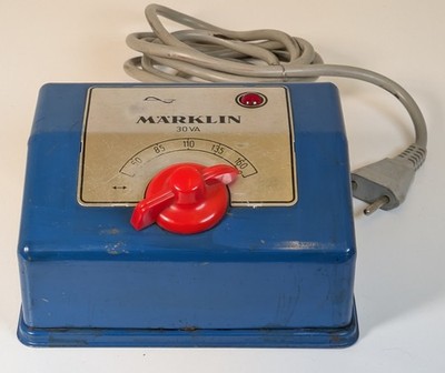 Märklin 6117,  Transformator, 220 Volt, NO BOX, DEFEKT ERSATZ TEILE FÜR BASTLER.