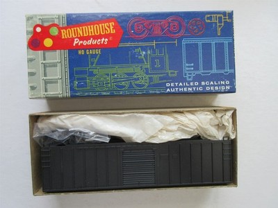 Roundhouse HO Kit #1950 50  Single Door Box Car Undecorated NIB 