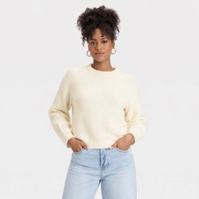 Universal Thread Women's Long Sleeve Cozy Knit Crewneck Pullover Sweater Cream L