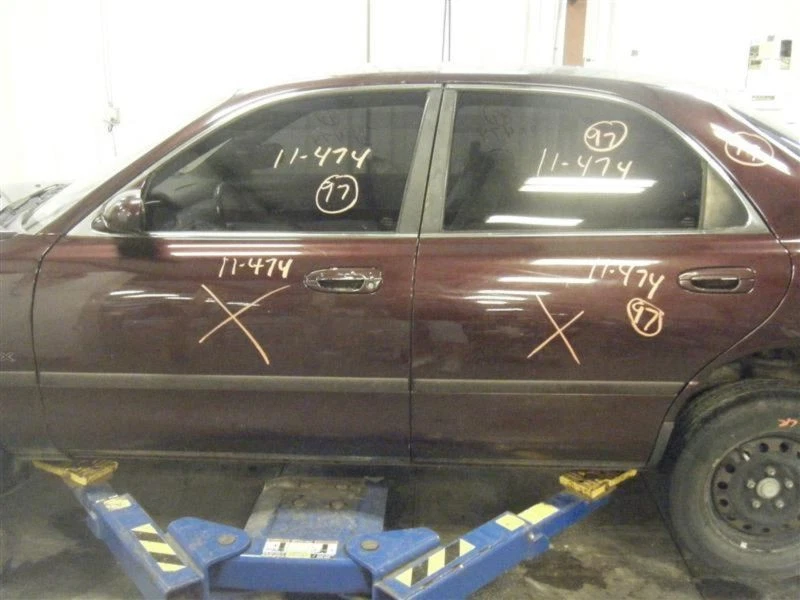 AC Condenser Fits 94-97 MAZDA 626 11138 - Image 3 of 4