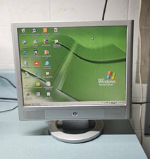 HP vs15 LCD 15" Monitor With Built In Speakers and Stand. Works. No Cables