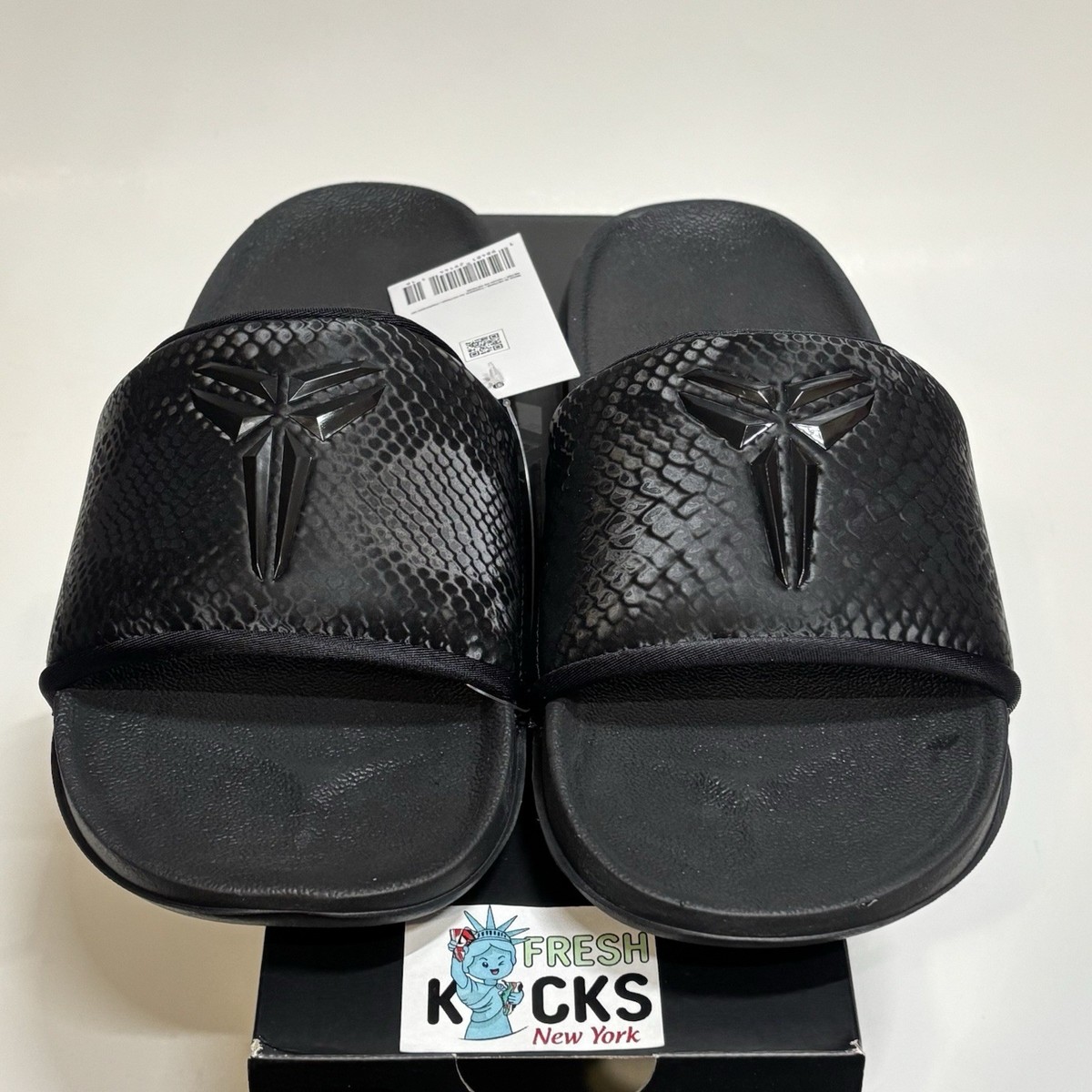 Nike Kobe Offcourt Slide Black Size 9 Men's (UK8/EUR42.5) New