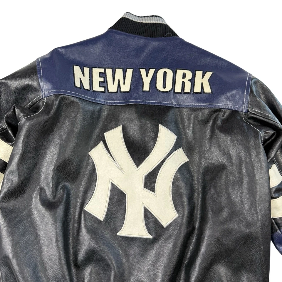 New York Yankees MLB Varsity Bomber Jacket Size Small (8-10) Baseball Licensed - Image 4 of 4