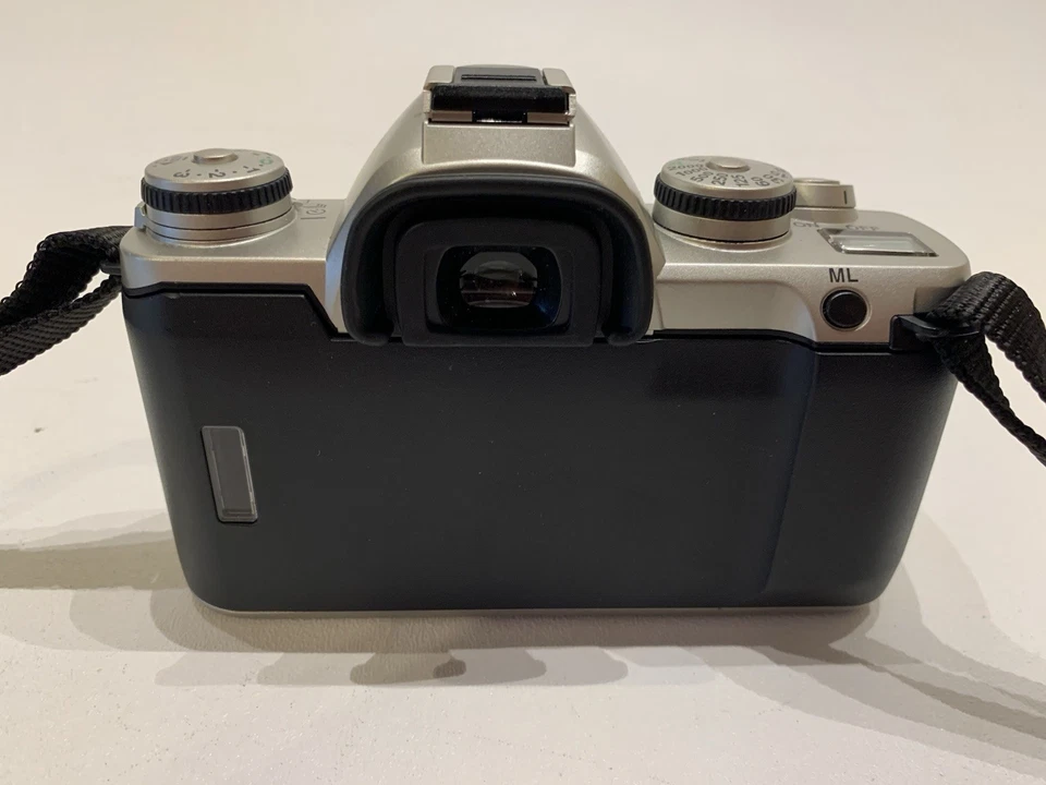 Pentax ZX-M 35mm Film WORKING Camera SMC Pentax-A 35-80mm Lens Neck Strap - Image 3 of 4