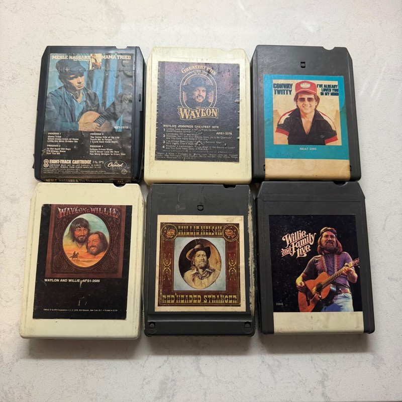 Classic Country 8 Track Lot 6 total WillieNelson  Waylon Jennings Conway & Merle