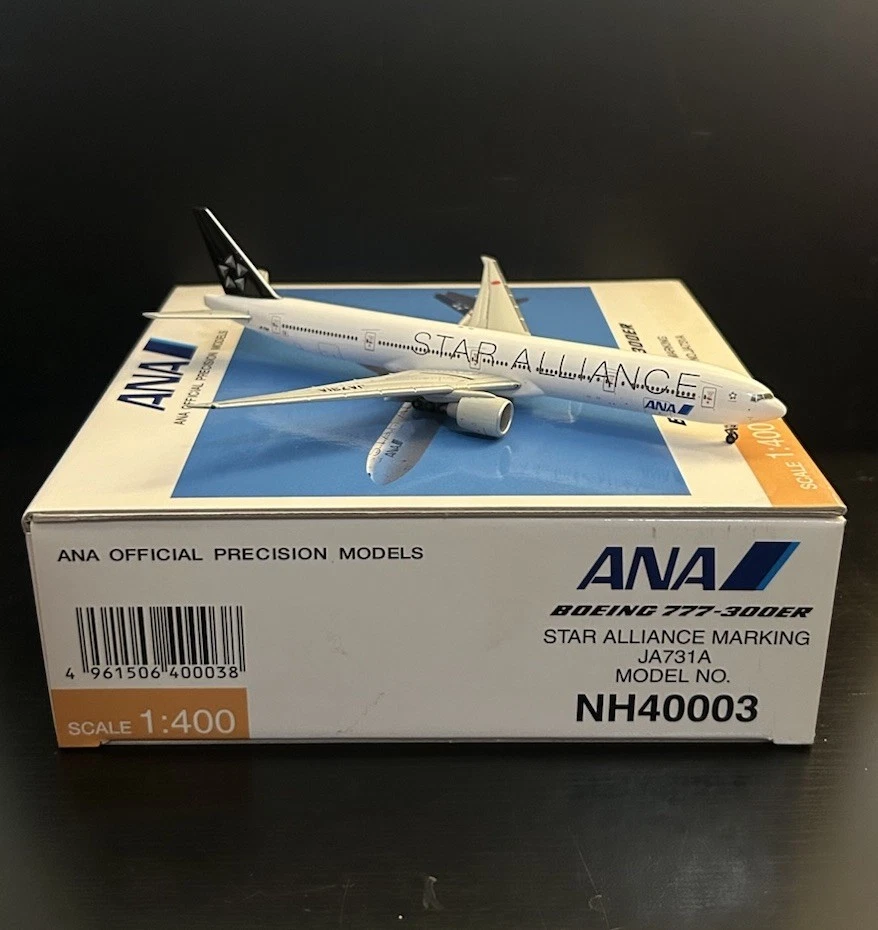 Hogan 1:400 ANA Boeing 777-300ER Star Alliance Marking JA731A NH40003 Diecast - Image 3 of 4