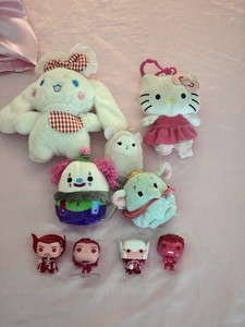 Hello Kitty Plush Lot w/ Assorted Mini Figures & Hello Kitty PEZ Dispenser