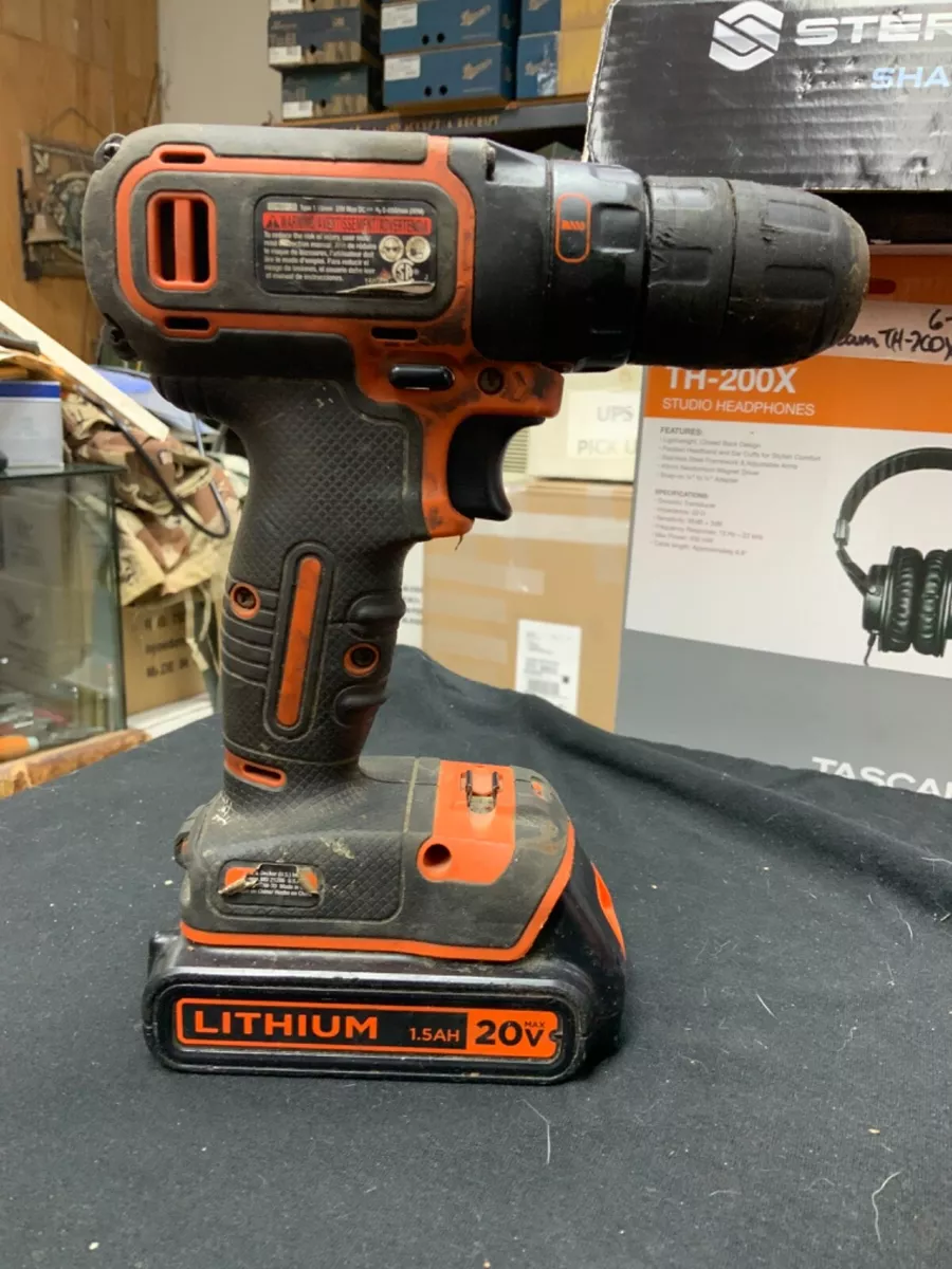  BLACK+DECKER 20V MAX Cordless Drill/Driver (BDCDD120C