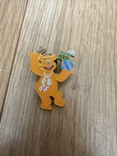 Fozzie Bear Muppets loungefly disney pin