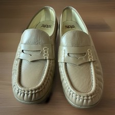 SAS Women's Beige Leather Penny Loafer Comfort Soft Slip On Shoes Size 6.5M