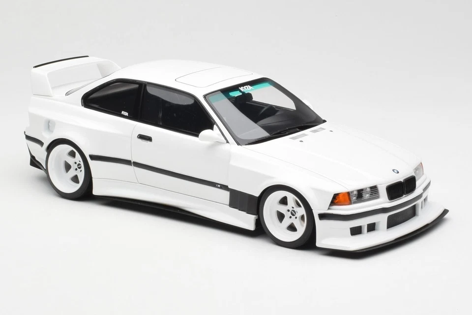 OT1051 BMW M3 GTR E36 Khyzyl Saleem Alpine White Otto 1/18 - Image 4 of 4