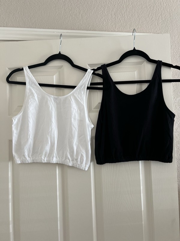 Aritzia Wilfred Black And White Tank Tops Cropped Small
