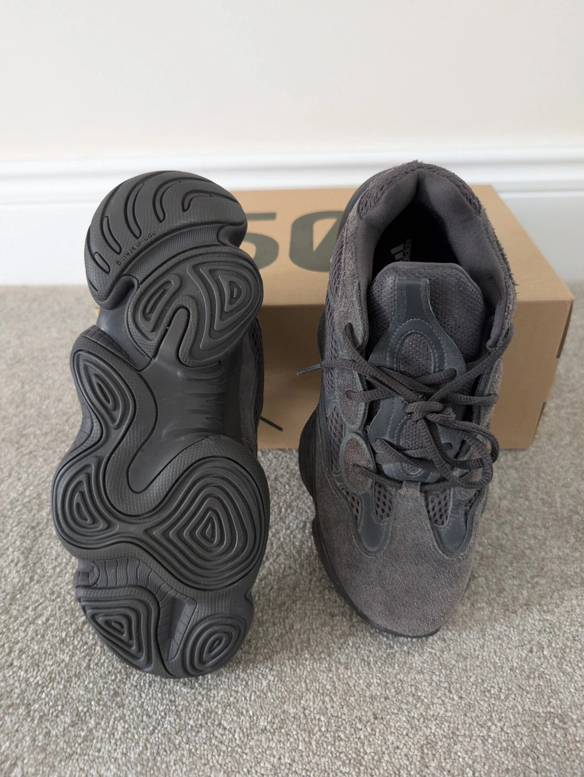 Adidas Yeezy Boost 500 Utility nere UK 7.5 nuove mai indossate