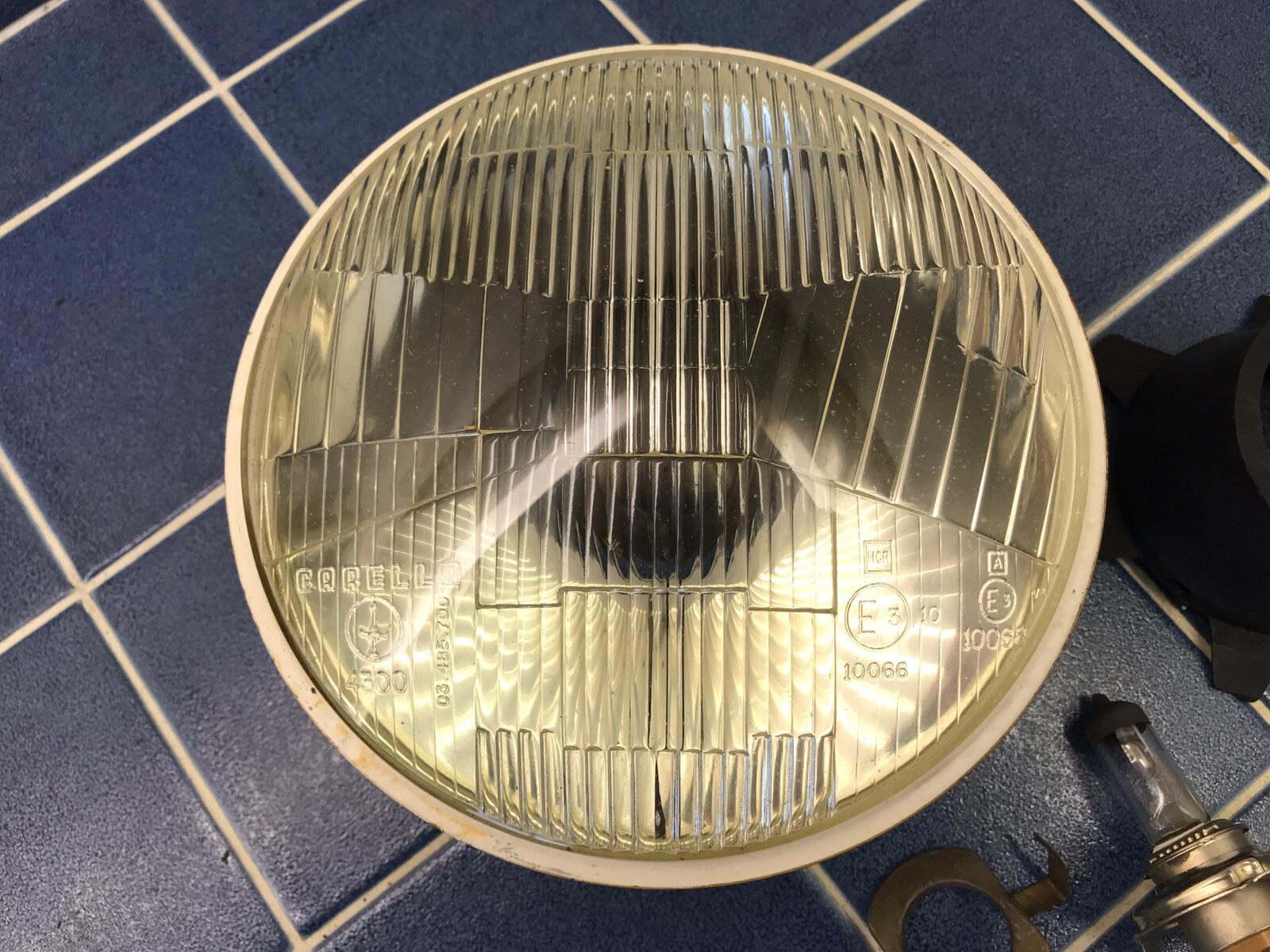 NOS Ferrari Carello 4300 Headlight Headlamp Bulb 7" OEM Fiat Lancia